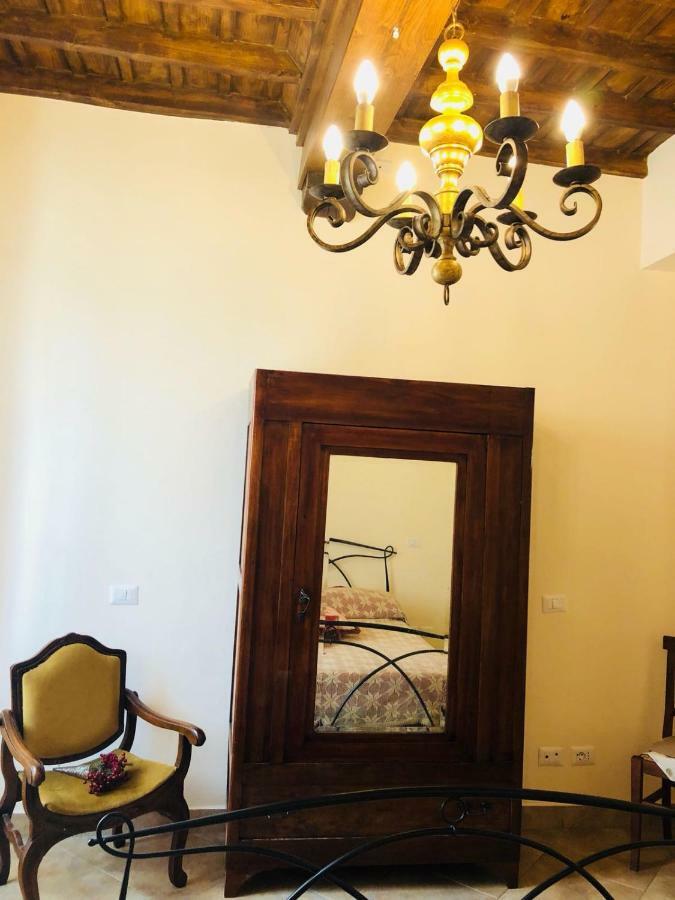 Casa Vacanze La Torretta Sutri Eksteriør bilde